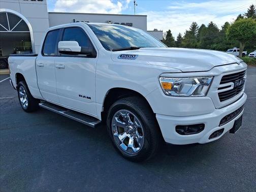 2022 RAM 1500 Big Horn Quad Cab 4x4 64' Box