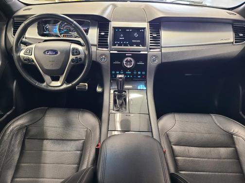 2018 Ford Taurus SHO