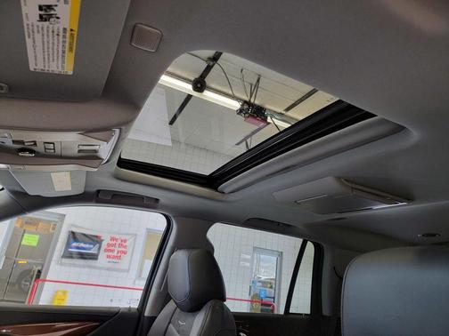 Crystal White Tri-Coat 2020 Cadillac Escalade Premium Luxury