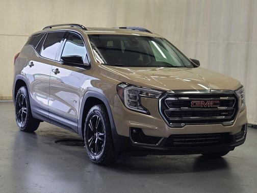 2023 GMC Terrain AT4