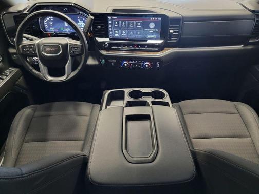 2024 GMC Sierra 2500 SLE