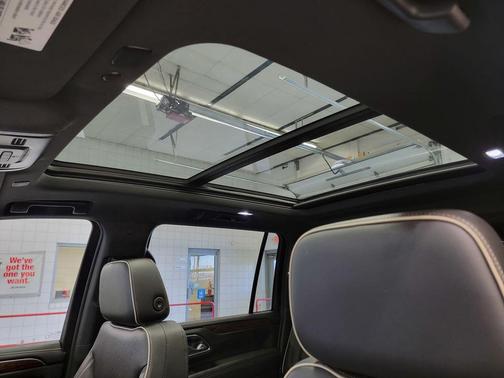 2021 Chevrolet Suburban Premier