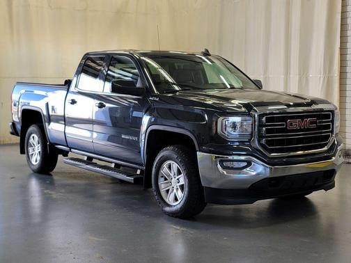 Dark Slate Metallic 2018 GMC Sierra 1500 SLE