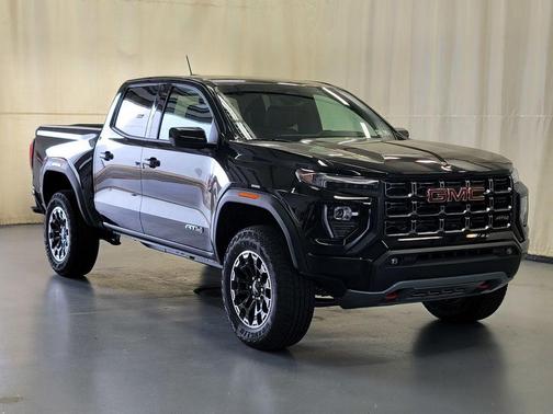 Onyx Black 2026 GMC Canyon AT4