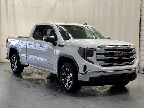 Summit White 2026 GMC Sierra 1500 SLE