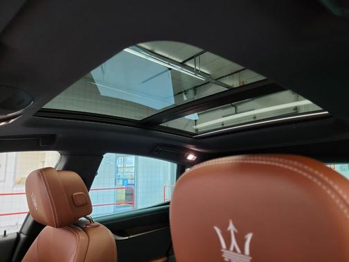 2017 Maserati Levante Base