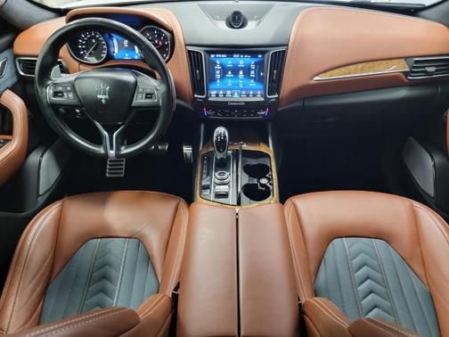 2017 Maserati Levante Base