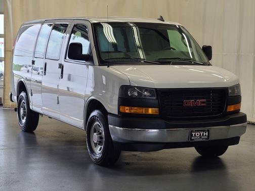 2019 GMC Savana 2500 Work Van