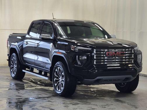 2024 GMC Canyon Denali