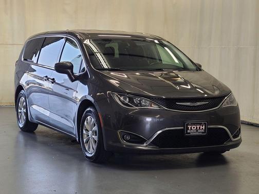 2019 Chrysler Pacifica Touring Plus