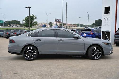 2025 Honda Accord Hybrid Touring