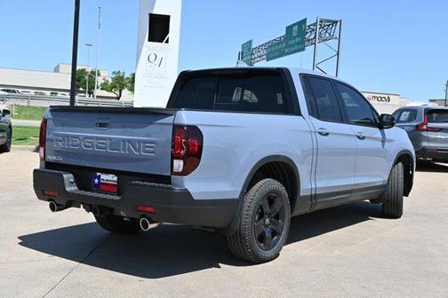2025 Honda Ridgeline Black Edition