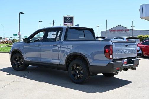2025 Honda Ridgeline Black Edition