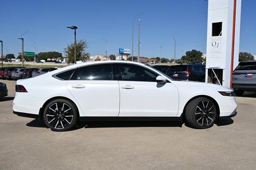 2025 Honda Accord Hybrid Touring