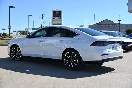 2025 Honda Accord Hybrid Touring