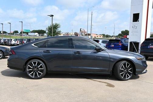 2025 Honda Accord Hybrid Touring
