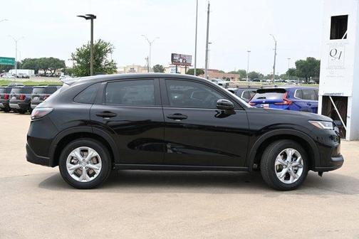 2025 Honda HR-V LX