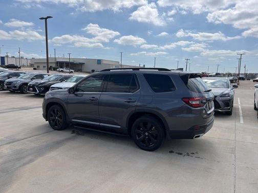 2023 Honda Pilot Elite