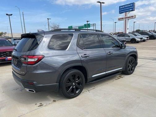 2023 Honda Pilot Elite