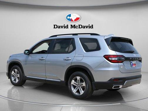 Solar Silver Metallic 2026 Honda Pilot EX-L