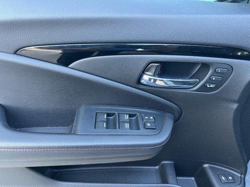 2022 Honda Pilot Black Edition