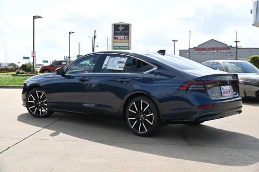 2025 Honda Accord Hybrid Touring