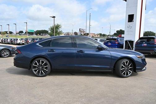 2025 Honda Accord Hybrid Touring