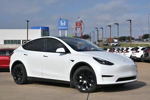 2023 Tesla Model Y Long Range