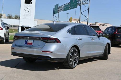 2025 Honda Accord Hybrid Touring