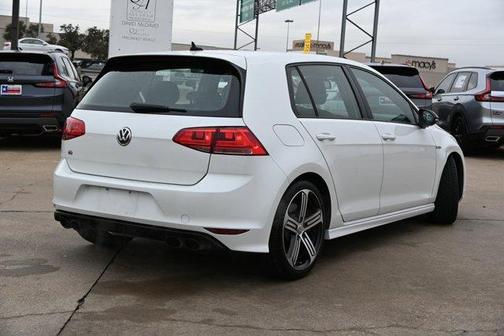 2016 Volkswagen Golf R 4-Door