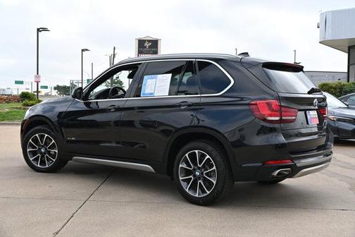 Black Sapphire Metallic 2018 BMW X5 xDrive35i