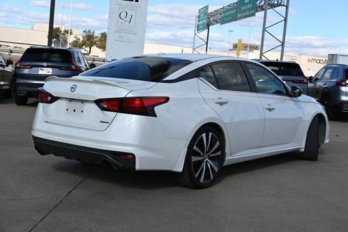 2019 Nissan Altima 2.0 SR