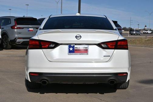 2019 Nissan Altima 2.0 SR