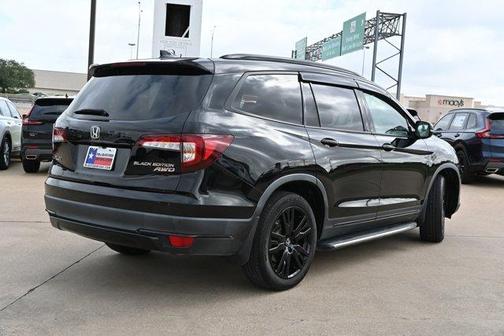 2021 Honda Pilot Black Edition