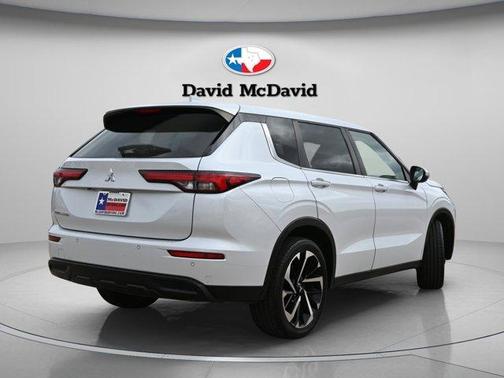 2022 Mitsubishi Outlander ES