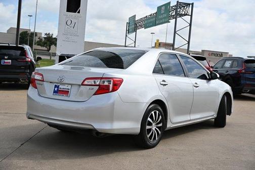 2014 Toyota Camry LE