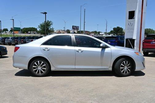 2014 Toyota Camry LE