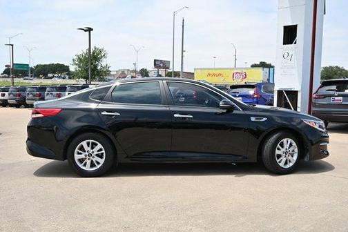 2018 Kia Optima LX
