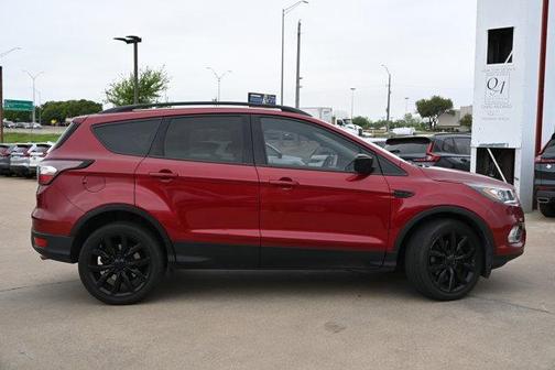 Ruby Red 2017 Ford Escape SE