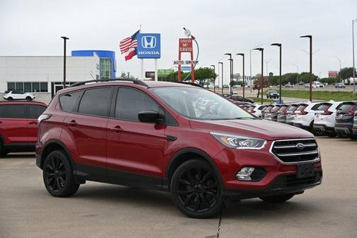 Ruby Red 2017 Ford Escape SE