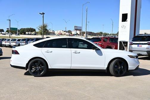2025 Honda Accord Hybrid Sport-L