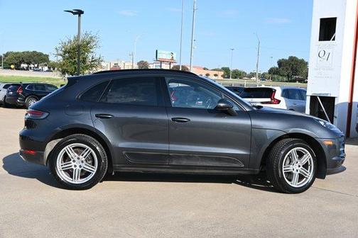 2019 Porsche Macan Base