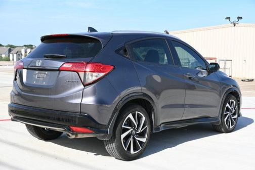 Modern Steel Metallic 2019 Honda HR-V Sport