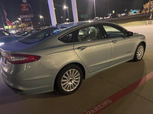 2014 Ford Fusion Hybrid SE