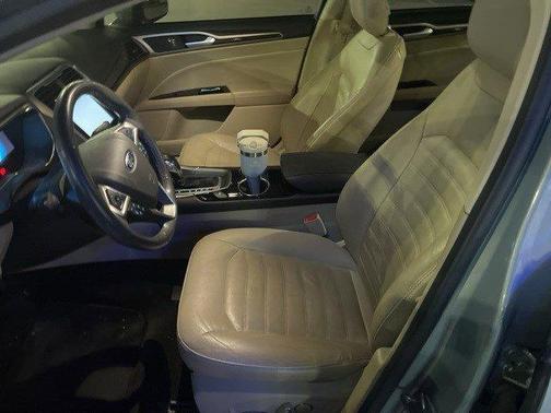 2014 Ford Fusion Hybrid SE