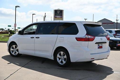 2015 Toyota Sienna L
