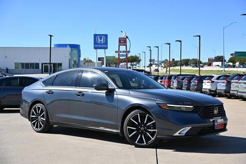 2025 Honda Accord Hybrid Touring