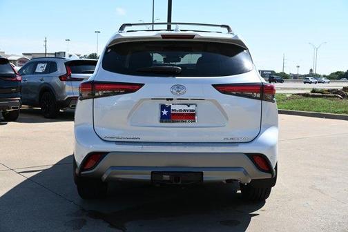 2022 Toyota Highlander Platinum
