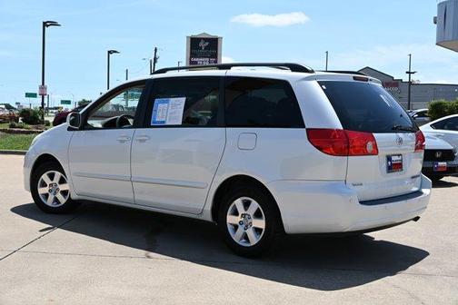 2010 Toyota Sienna XLE