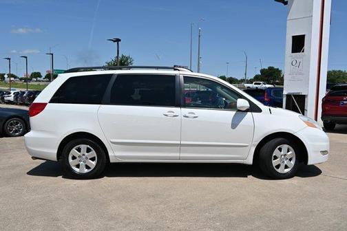2010 Toyota Sienna XLE